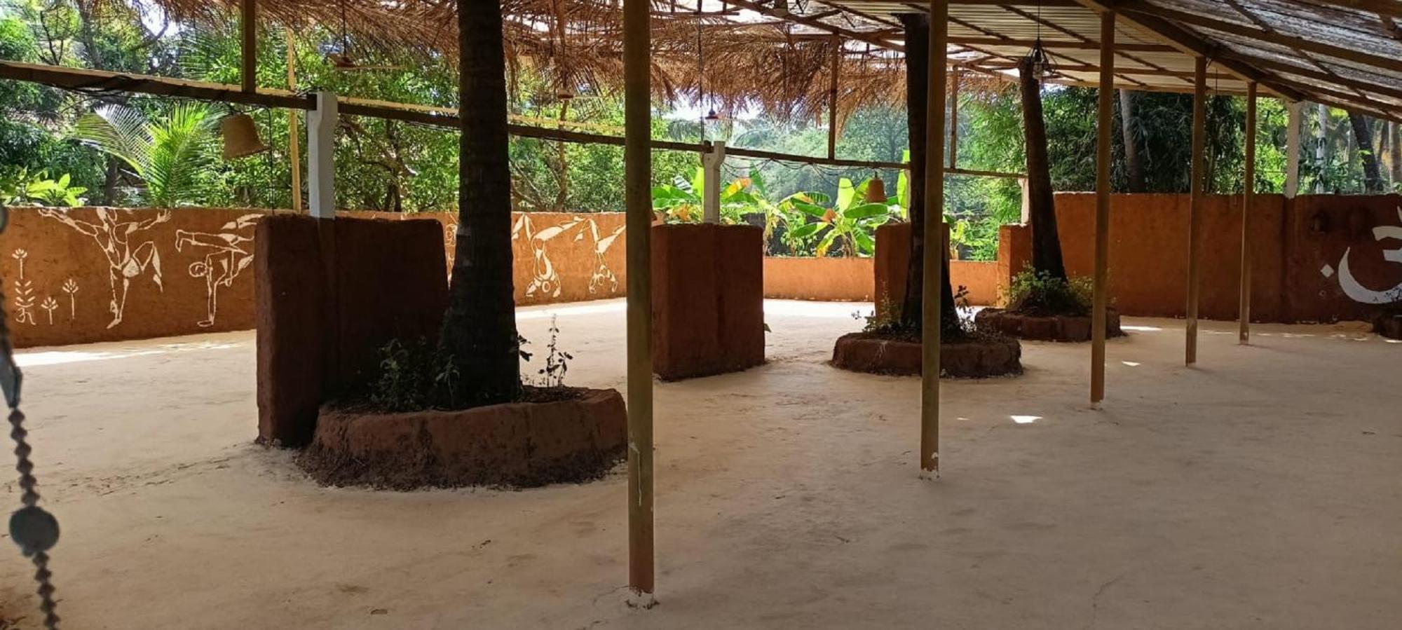 Jamboree Creek Yoga 曼德姆 外观 照片