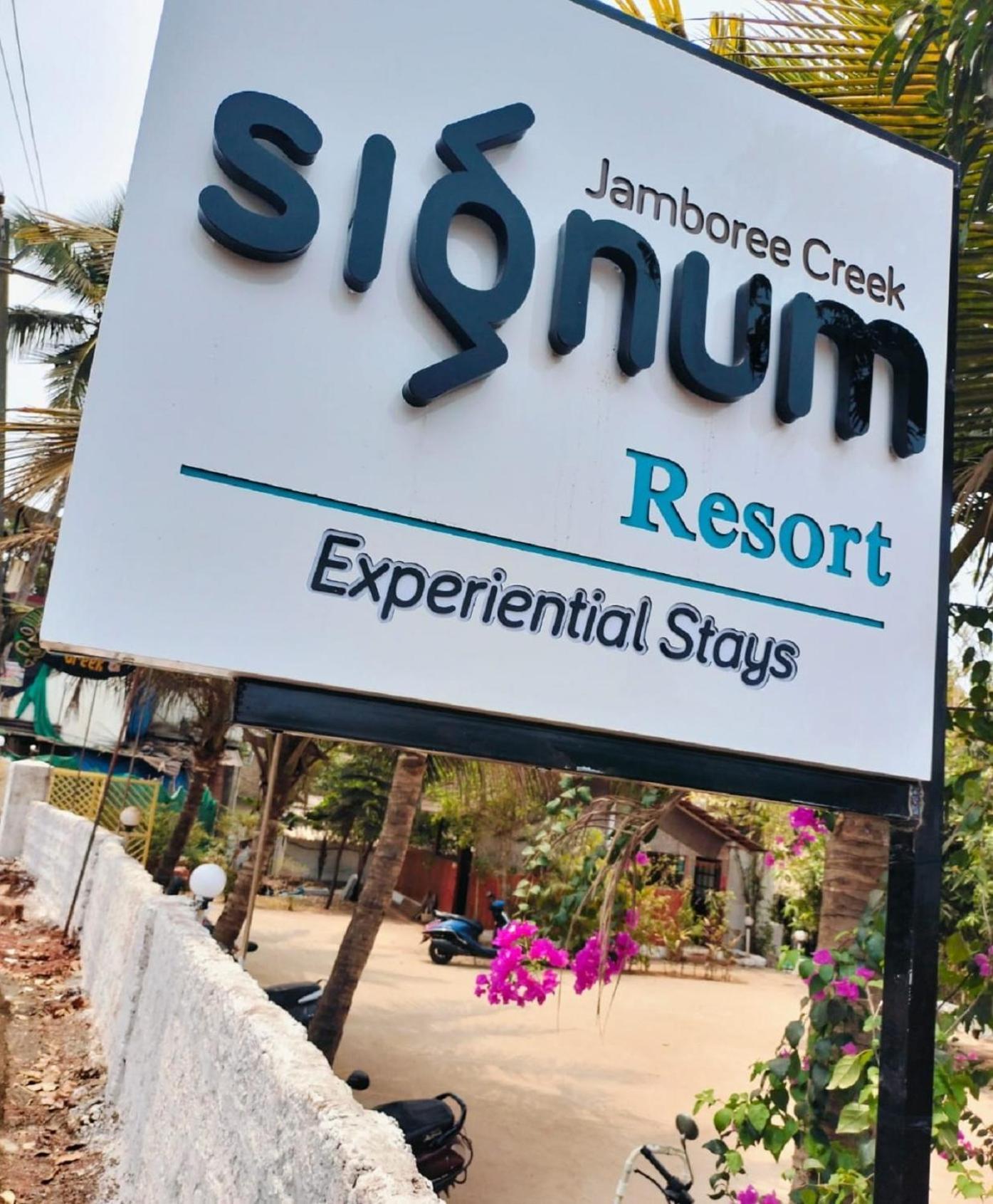 Jamboree Creek Yoga 曼德姆 外观 照片