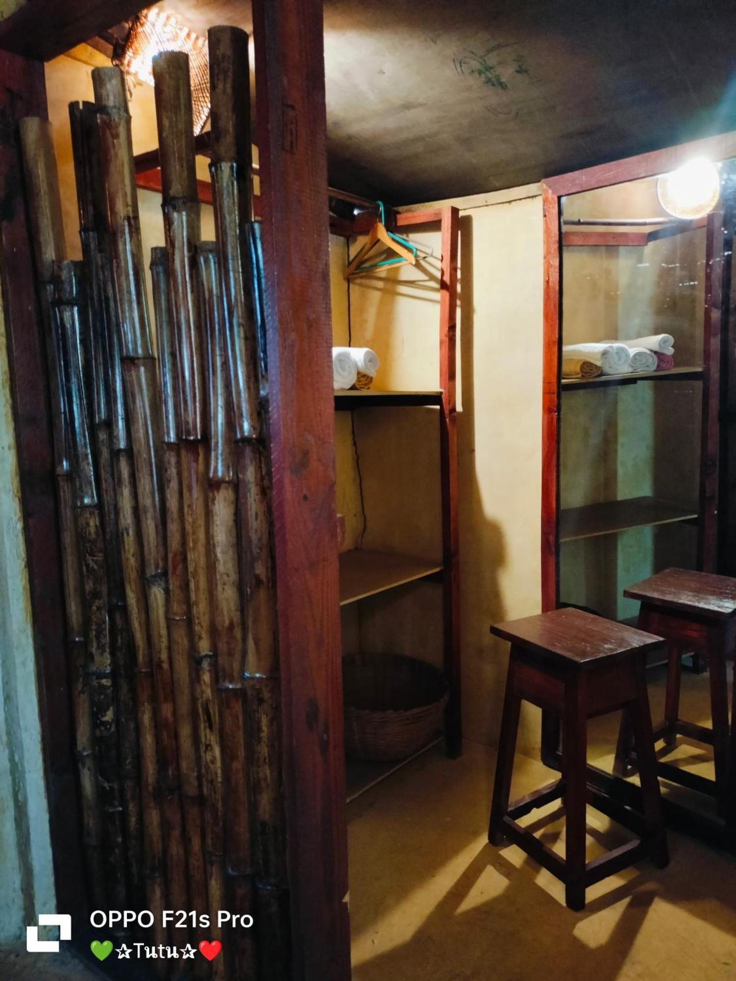 Jamboree Creek Yoga 曼德姆 外观 照片